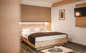 Hotel Karin